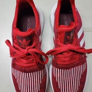 Swift Run Adidas